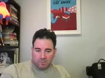 lookingaroundtowntoo from Chaturbate