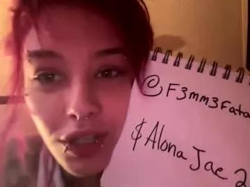 lookingforlona from Chaturbate
