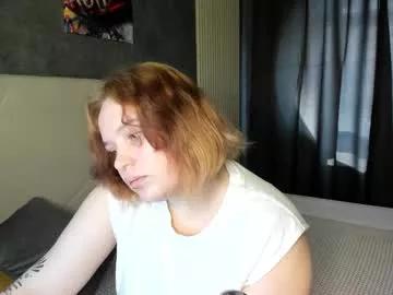 looly_rise from Chaturbate