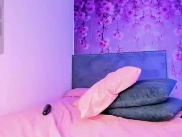 lorraine_28 from Chaturbate