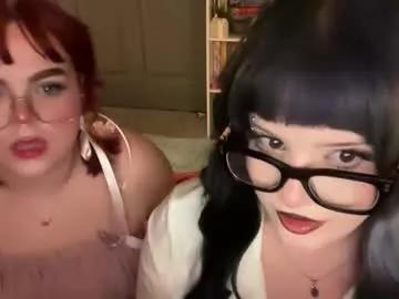 Lottiepoppie from Chaturbate