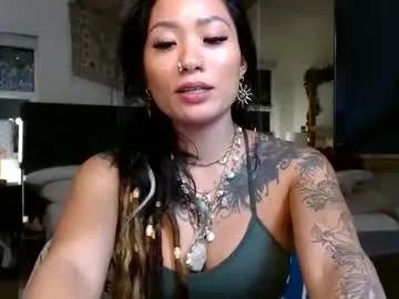 Lovelyxmacii from Chaturbate