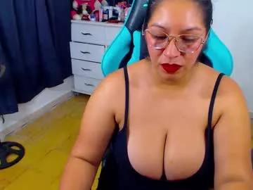 Lulu_f1 from Chaturbate