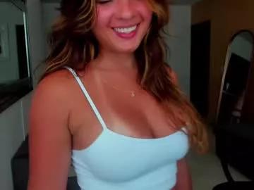 lulu_lopez from Chaturbate