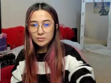 luluu_l from Chaturbate