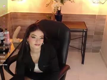 lussiewillow from Chaturbate