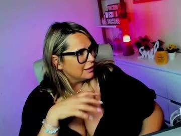 luxxx_diana from Chaturbate
