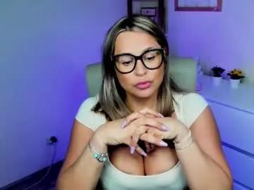 luxxx_diana from Chaturbate