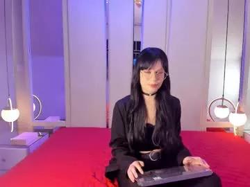 madamedesade01 from Chaturbate