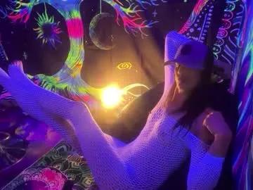 madameglowhole from Chaturbate
