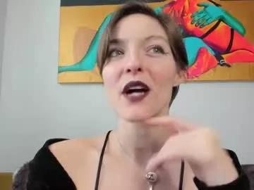 madammezusa from Chaturbate