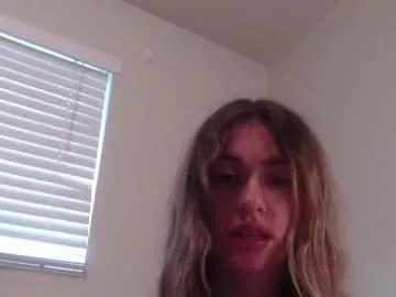 maddieb696 from Chaturbate