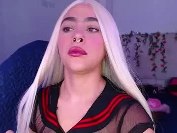 Maddiiebrooks from Chaturbate