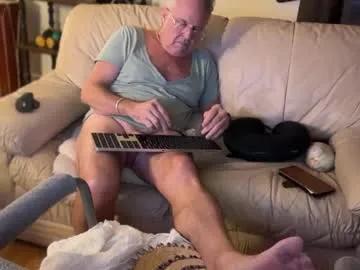 Madmanacrossthewater from Chaturbate