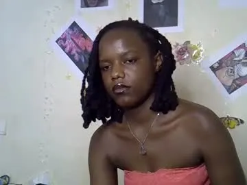 maee_y on Chaturbate 