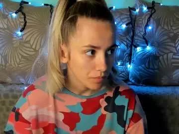 maggiecake from Chaturbate