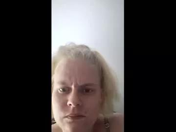 makaylabadassbitch from Chaturbate