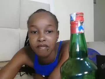 mamaapussy from Chaturbate