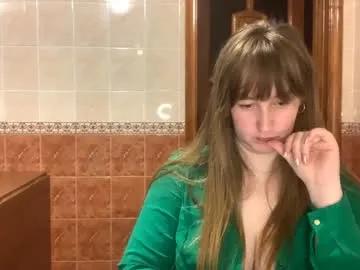 Maroonmoon_ from Chaturbate