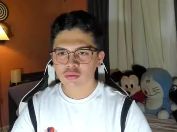 masarapkahitwalang_sauce18 on Chaturbate 