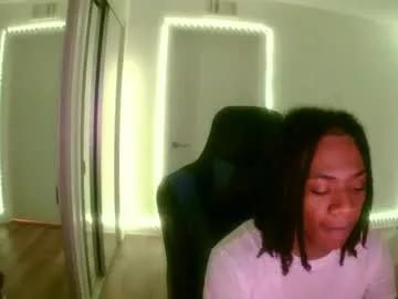 massivemalik from Chaturbate