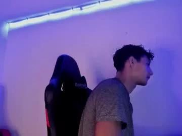 Maximo_romano from Chaturbate
