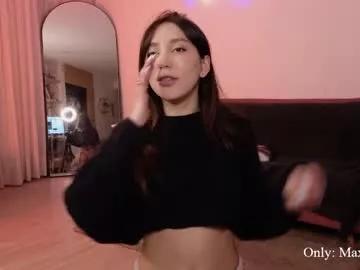 Cling to live show with maxine_8 from Chaturbate 