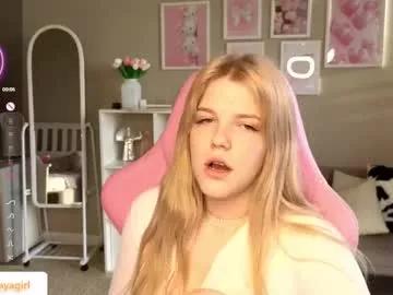 Try our streaming cams variety and talk on a personal level with our adorable girls streamers, showing off their bountiful shapes and dildos.