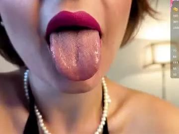 Medea_allure from Chaturbate