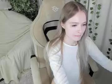 mell_milles from Chaturbate