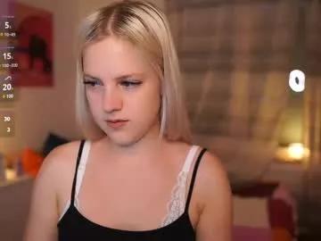 merrilyn__18 from Chaturbate