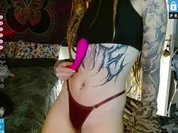 mesmerizing_tati333 from Chaturbate