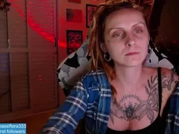 mesmerizing_tati333 from Chaturbate