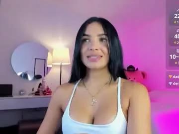 Miaagomez from Chaturbate