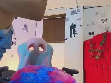 Miahernadez303av from Chaturbate