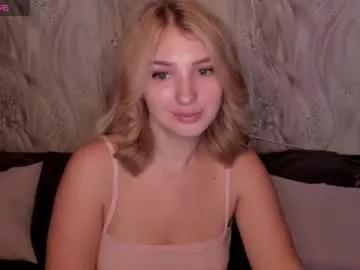 Milinafox from Chaturbate