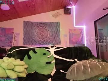Try our streaming cams variety and talk on a personal level with our adorable girls streamers, showing off their bountiful shapes and dildos.