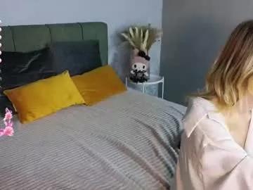millaholt from Chaturbate is Freechat