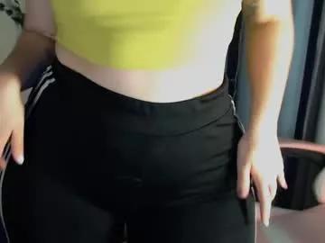 millapoolys from Chaturbate is Freechat
