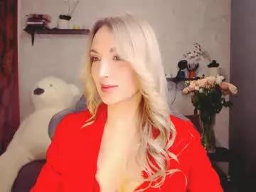 millaxqueen from Chaturbate