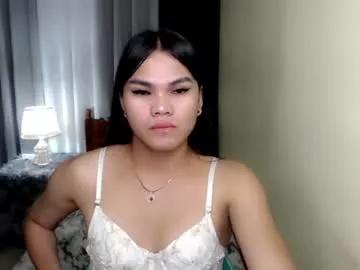 mimiluxxe22 from Chaturbate