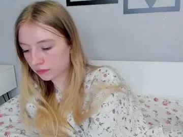 minidiva_ from Chaturbate