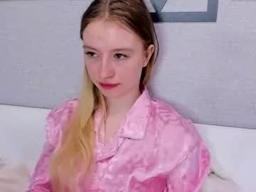 minidiva_ from Chaturbate