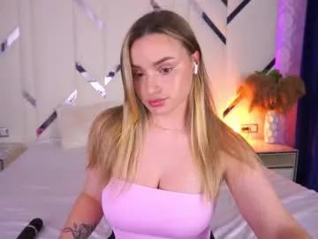 minifox_ from Chaturbate