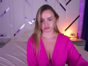 minifox_ from Chaturbate