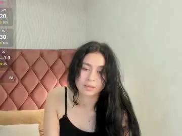 Minniiemile from Chaturbate
