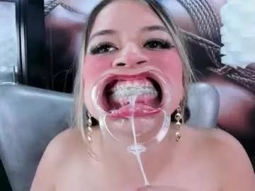 miss_evolet from Chaturbate
