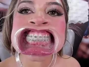 miss_lucyla from Chaturbate