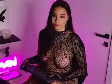 missameliaaa from Chaturbate