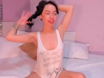 missbombom from Chaturbate